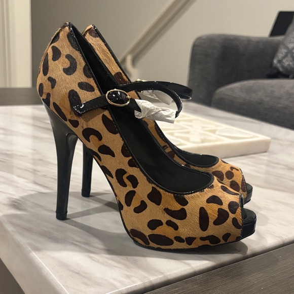 Steve Madden Labeda Animal Print Peep Toe Heels - Picture 1 of 7